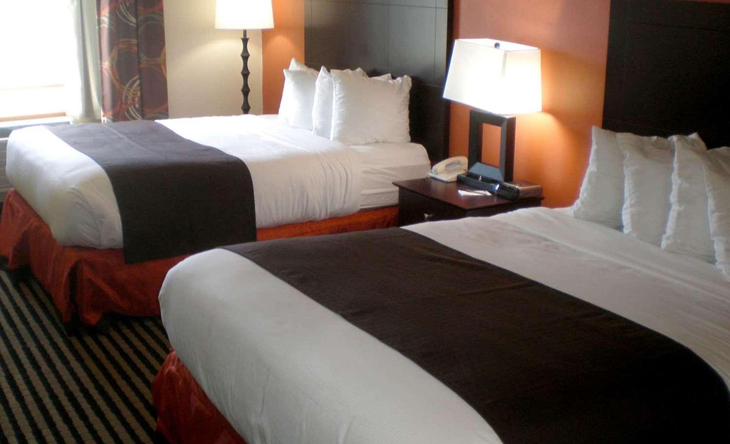 Americinn By Wyndham Pella Ngoại thất bức ảnh